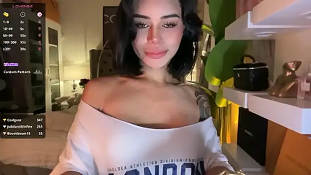 ParisianDoll Live Web Cam Show