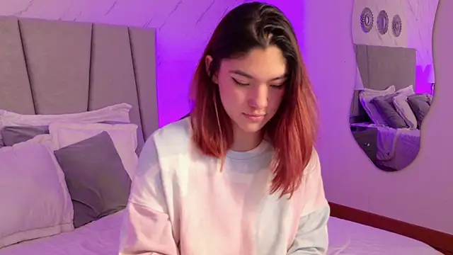 Victoria_Beaumont webcam