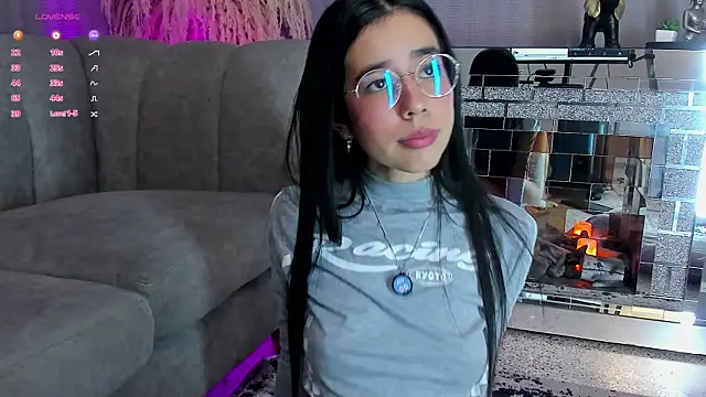 laraa_jeean webcam
