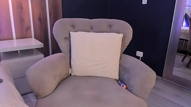 AmmyJones_