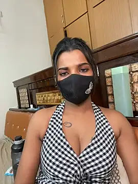 its_ur_flora live cam on StripChat
