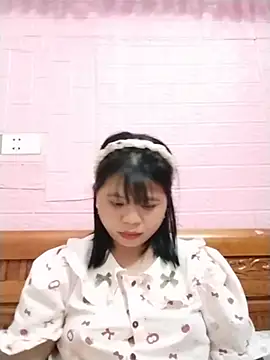 Xuka_lyss Live Web Cam Show