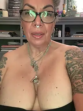 dieseldame1313 webcam