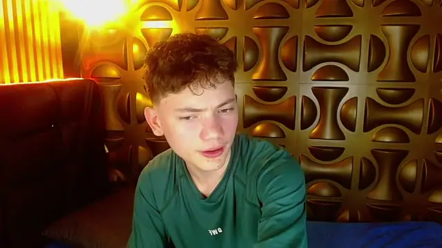 cruz_dante Live Web Cam Show
