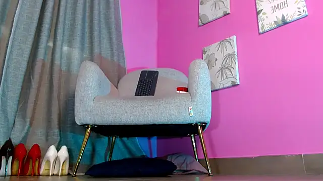 emily_ox0 webcam