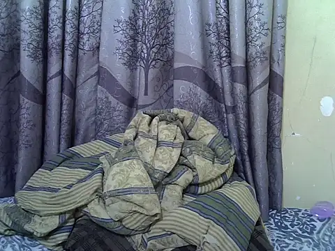 sweet_elisa001 - Sweet_elisa001's free webcam - UK Sex Cams