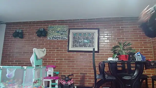 Lia_rouse04 webcam