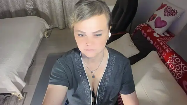 MildMature webcam