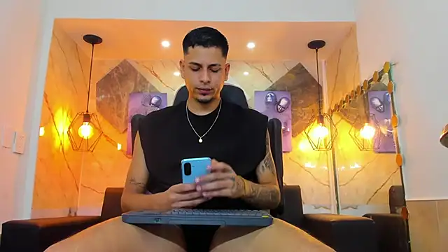 Klaar_Blessed webcam