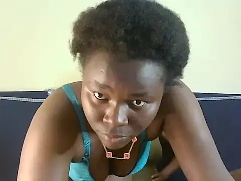 roziebeauty webcam