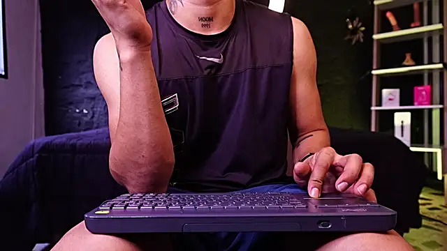 LiamDeep webcam