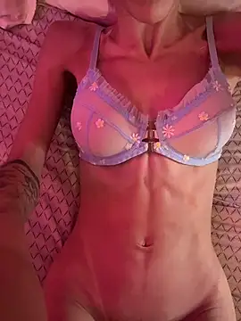 LoLaBellaCiaoo live sex cam