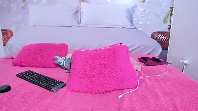 Luluu_08 webcam