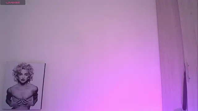 Millie_bobby webcam