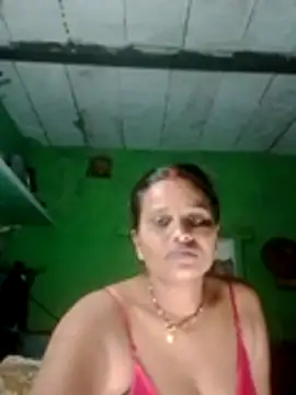 Shivani09900 webcam