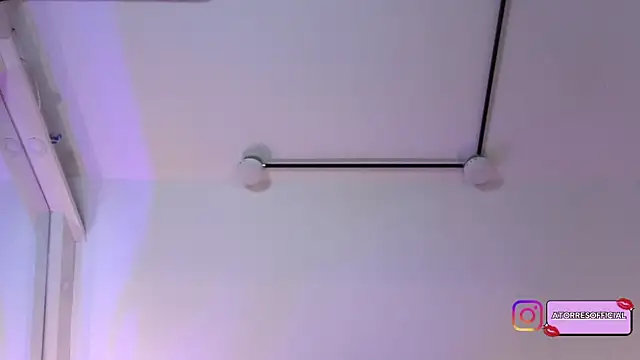 Angela_Torres_ webcam