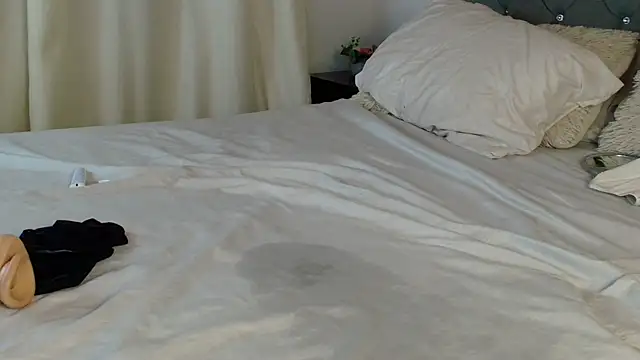 Miah_hilton2 webcam