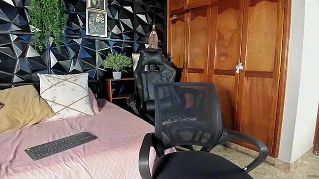 elliot_colton webcam