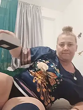 JuliaBestX webcam