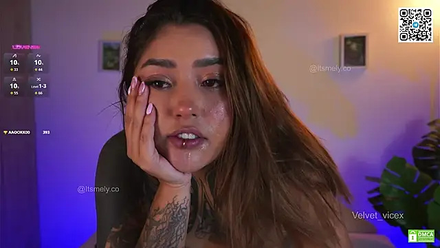 Melaniee_love webcam