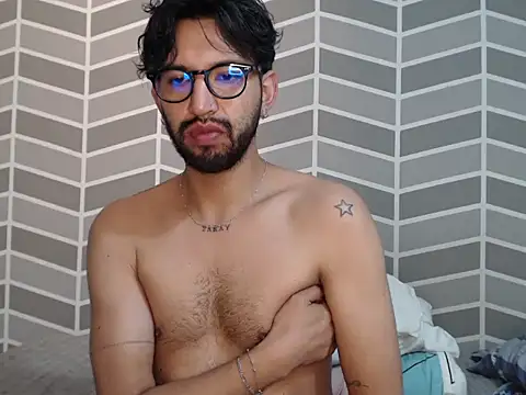 thomass1018 webcam
