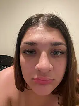 treasurebabii live cam on StripChat