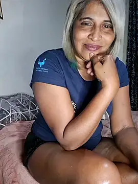 Goodgirlsue_77 webcam
