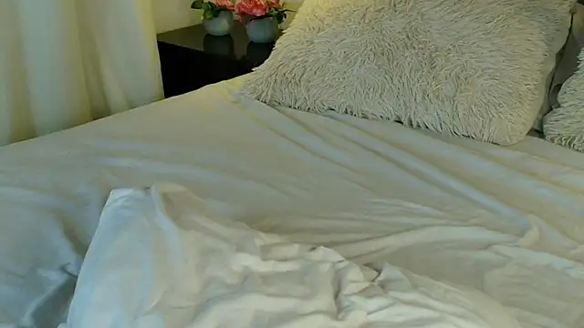 Miah_hilton2 webcam