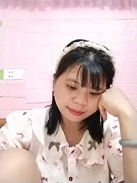 Xuka_lyss live cam on StripChat