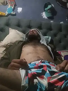hairy_mannn webcam