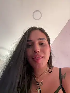 Bella__Wood webcam