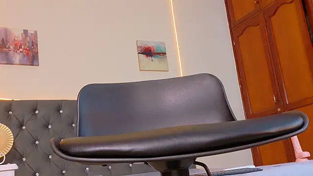 Alex_Bloom webcam