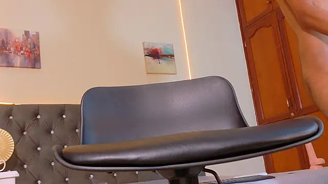 Alex_Bloom webcam