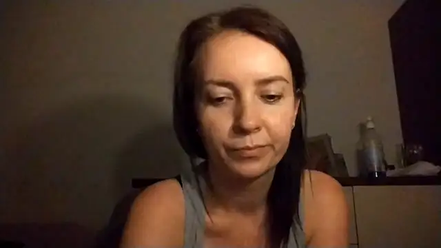 JenniferAlone webcam