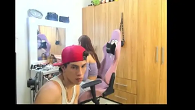 Pride_couple webcam