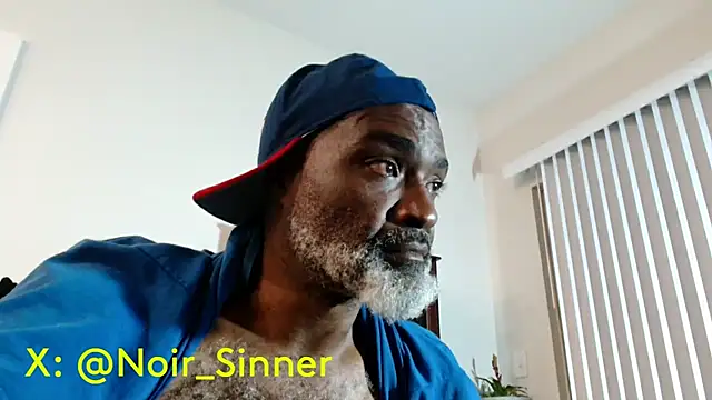 sinnernoir live cam on StripChat