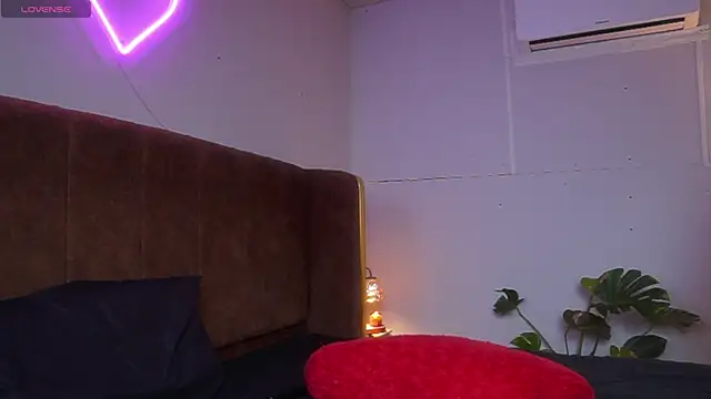 laybunny1 webcam