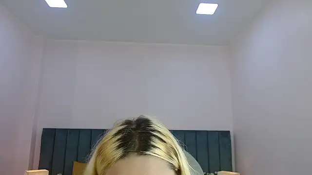 april_bunnyy webcam
