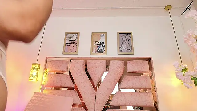 Alison_Chan_ webcam