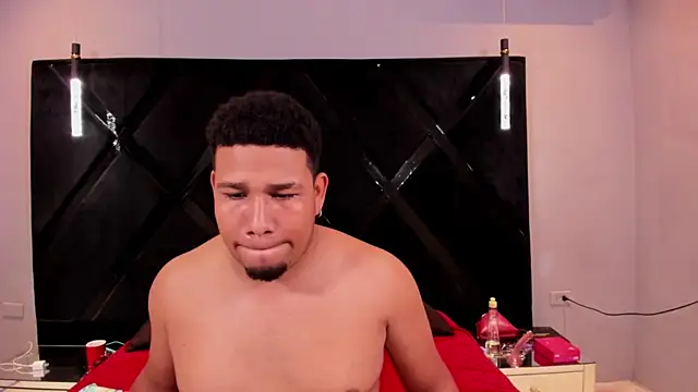 LucasandSasha webcam