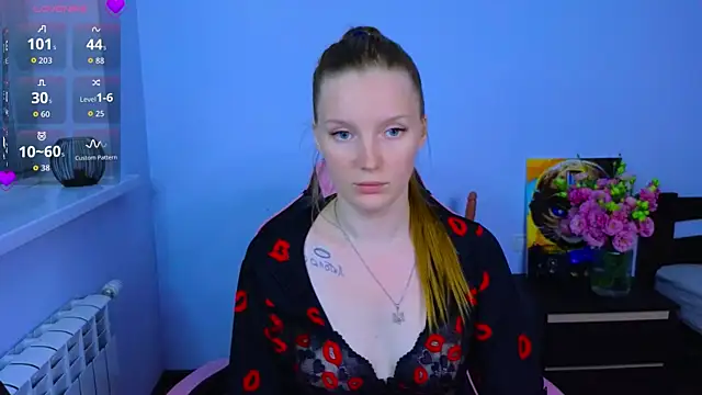 Mary_Blu webcam