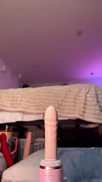 alldogsgotoheaven live cam on StripChat