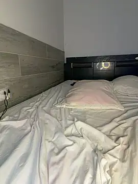 yuliethsanchez Live Web Cam Show