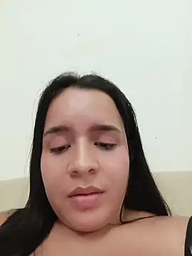 Julieth_hot-69 webcam