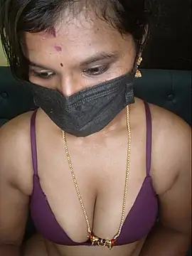 Premalatha_28 webcam