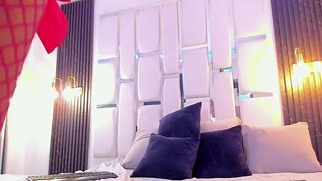 Maia_Clark520 webcam