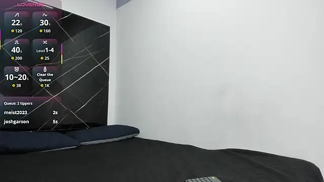 SofiaMoonn webcam