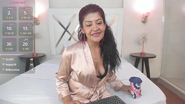 Sky_Collins_ webcam