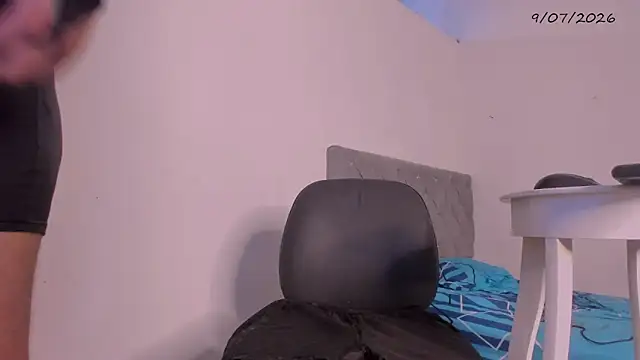 Modella: Anthonellabroowm