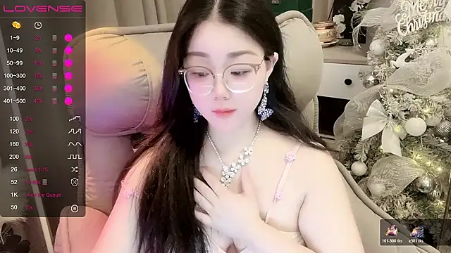 Monica-666888- webcam